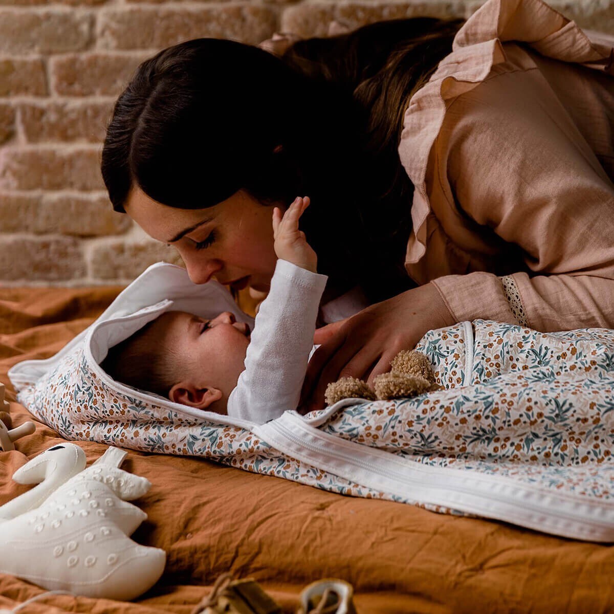 Candide - Matelas bébé Morpho Clive avec plan incliné 30° - Atelier Magique